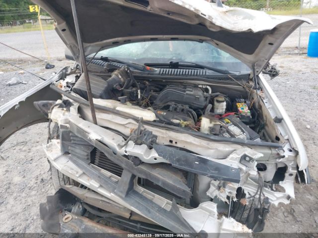 Ford Explorer Xlt Image 5