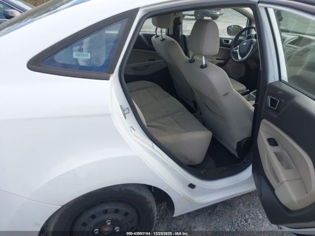 Ford Fiesta Se Image 10