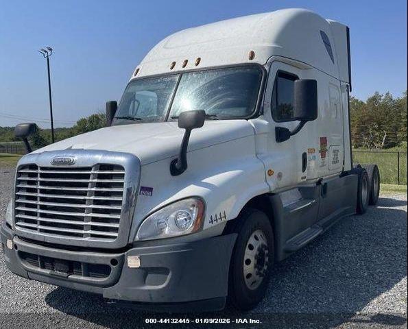 Freightliner Cascadia 125 Image 2