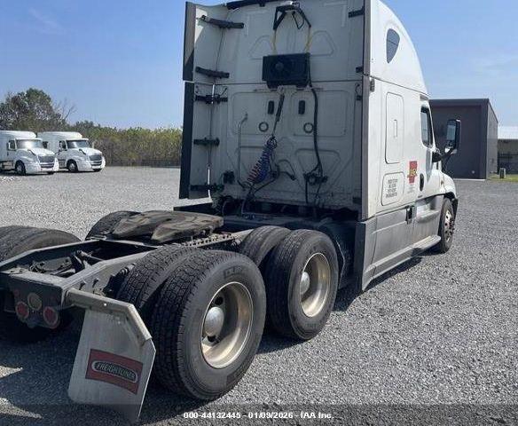 Freightliner Cascadia 125 Image 3